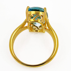 Anillo de Topacio en Plata de Ley 925 bañado en rodio, rodio negro o oro amarillo.