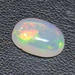 1.48ct Ópalo talla oval 10.01 x 7.54 mm