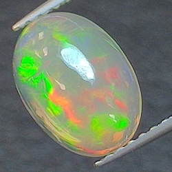 1,36ct Opale taglio ovale 9,80 x 7,20 mm