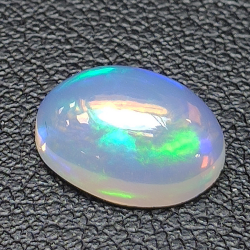 2.16ct Ópalo talla oval 11.03 x 7.91 mm