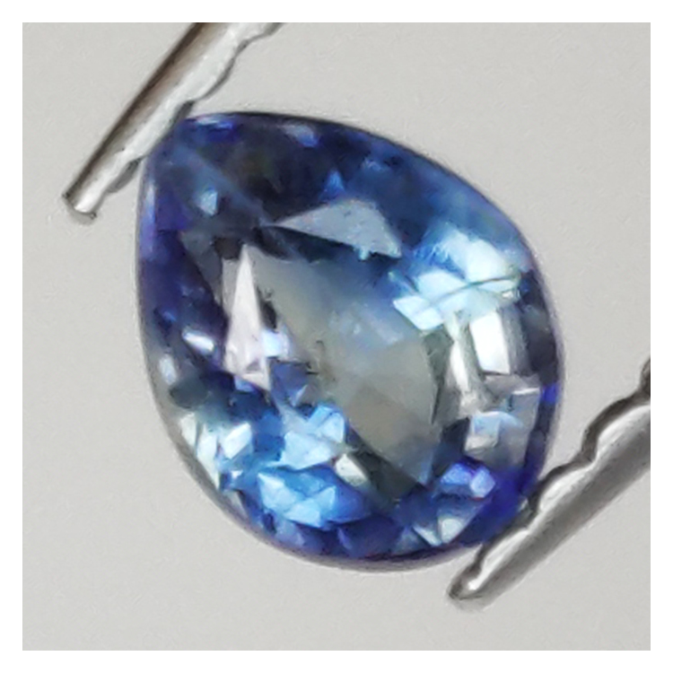 0,62ct Zafiro talla pera 5,2x4,1mm