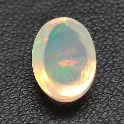1,86ct Ópalo talla oval 10,7x7,4 mm