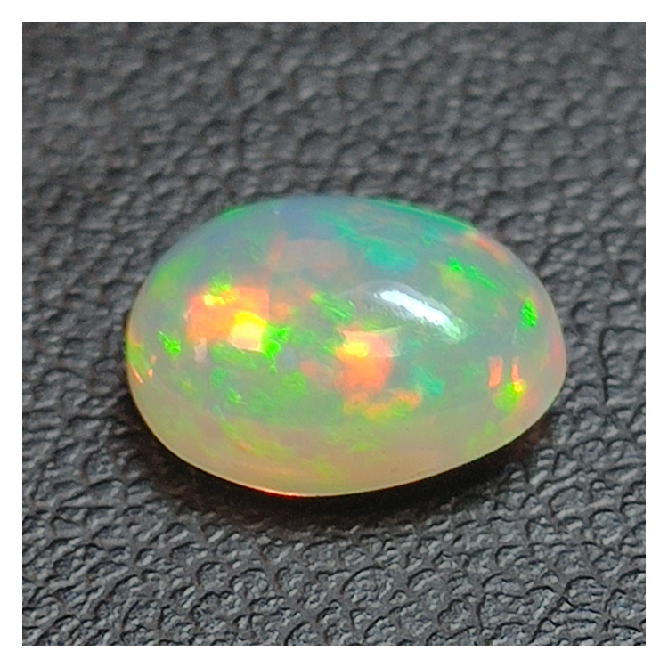 2,16ct Opal im Ovalschliff 10,5x7,9 mm