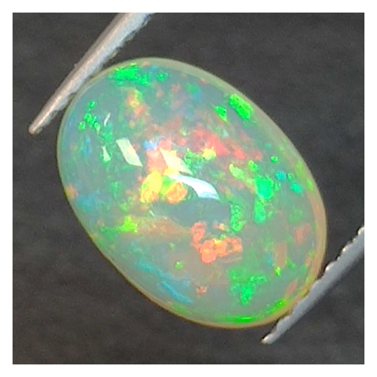 1,77ct Ópalo talla oval 10,6x7,5 mm