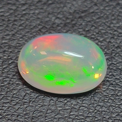 1,64ct Ópalo talla oval 9,6x6,8 mm