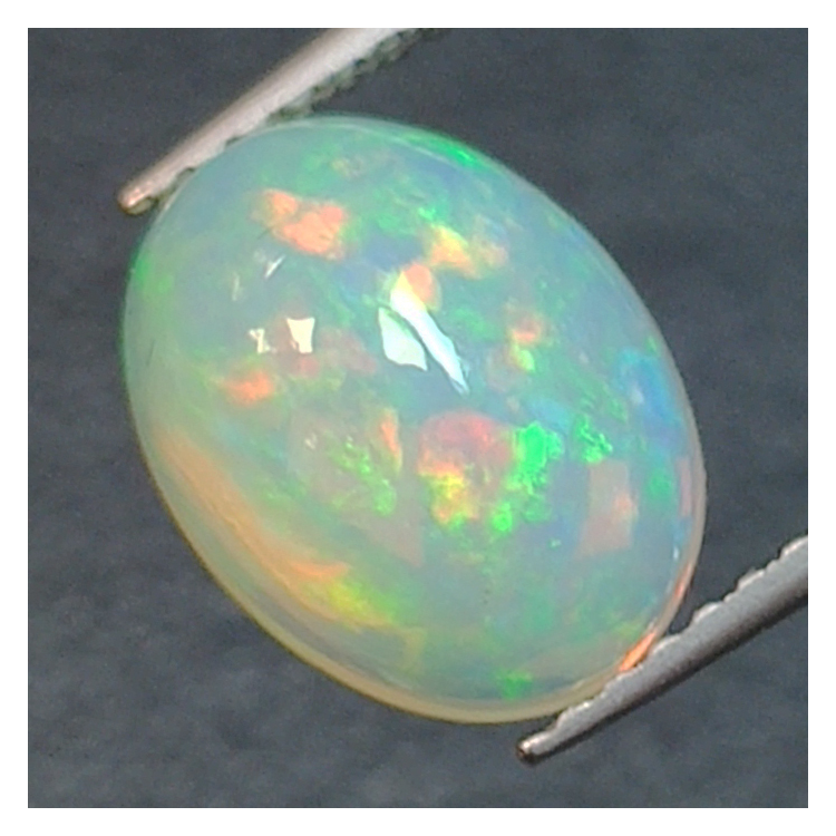 2,21ct Ópalo talla oval 10,2x7,8 mm