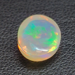 1,87ct Ópalo talla oval 9,4x7,7 mm