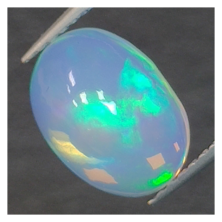 1,85ct Ópalo talla oval 10,5x7,6 mm