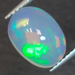 1,85ct Ópalo talla oval 10,5x7,6 mm