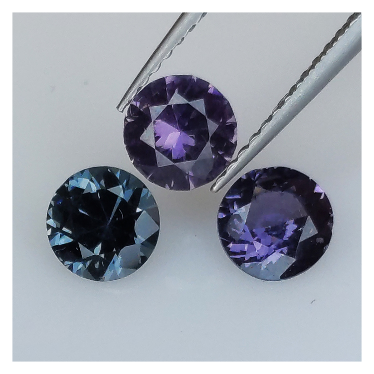 1,89ct Spinell rund Größe 5,5-5,6mm