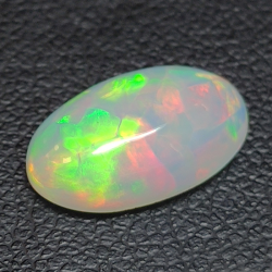 2,12ct Oval cut opal 12,9x7,7 mm