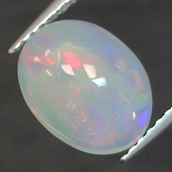 1,63ct Opal im Ovalschliff 10,2x7,7 mm