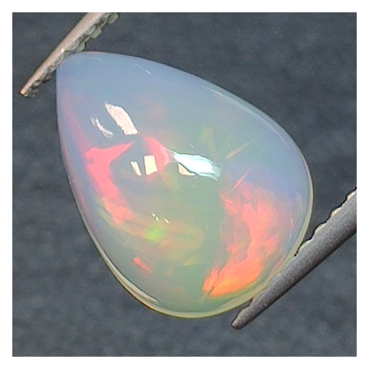 1,73ct Ópalo talla oval 11,6x8,2 mm