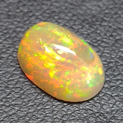 1,95ct Opale ovale 10,4x7,4 mm