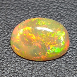1,95ct Ópalo talla oval 10,4x7,4 mm