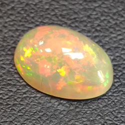 1,98ct Ópalo talla oval 10,9x7,6 mm