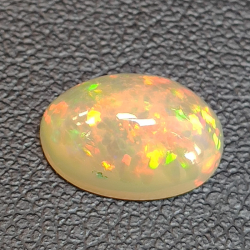1,98ct Opale ovale 10,9x7,6 mm