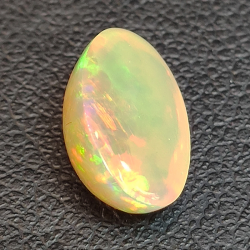 1,98ct Opale ovale 10,9x7,6 mm