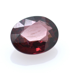 2,52 ct Rhodolite Oval Cut