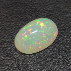 1,94ct Ópalo talla oval 10,9x7,8 mm