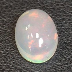 1,63ct Oval cut opal 9,7x7,1 mm