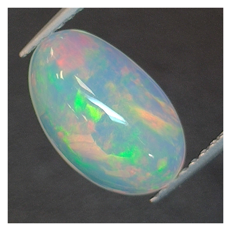 1,57ct Ópalo talla oval 11,8x7,3 mm