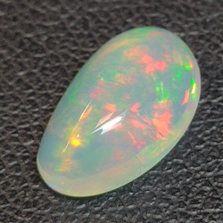 1,57ct Ópalo talla oval 11,8x7,3 mm