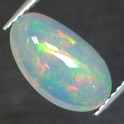 1,57ct Ópalo talla oval 11,8x7,3 mm