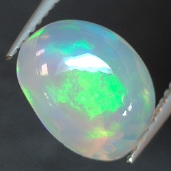 2,18ct Ópalo talla oval 10,3x8,4 mm