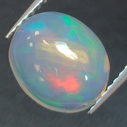 2,18ct Opal im Ovalschliff 10,3x8,4 mm