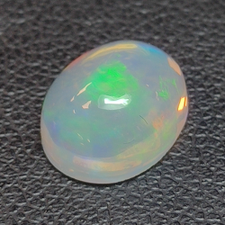 2,18ct Opal im Ovalschliff 10,3x8,4 mm