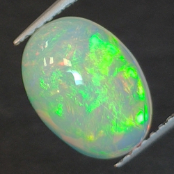 1,98ct Opale ovale 10,9x8,2 mm