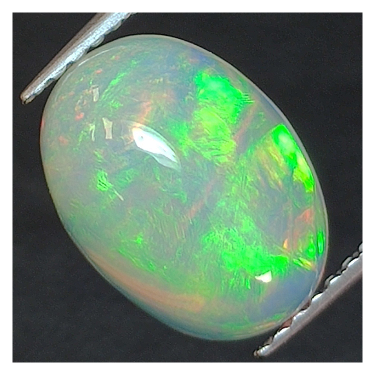 1,98ct Ópalo talla oval 10,9x8,2 mm
