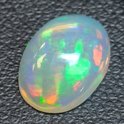 1,59ct Ópalo talla oval 10,7x7,7 mm