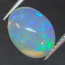 2,27ct Opale ovale 10,3x7,7 mm