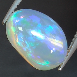 2,27ct Oval cut opal 10,3x7,7 mm