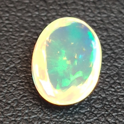 1,20ct Oval cut opal 9,4x7,1 mm