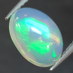 1,20ct Opal im Ovalschliff 9,4x7,1 mm