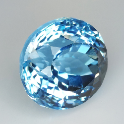 17,69ct Blauer Topas ovaler Schliff 14,82 x 13,59mm