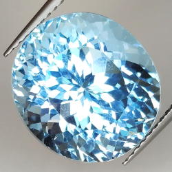 17.69ct Topacio Azul talla ovale 14.82 x 13.59mm