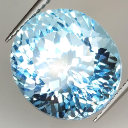 17.69ct Blue Topaz oval cut 14.82 x 13.59mm