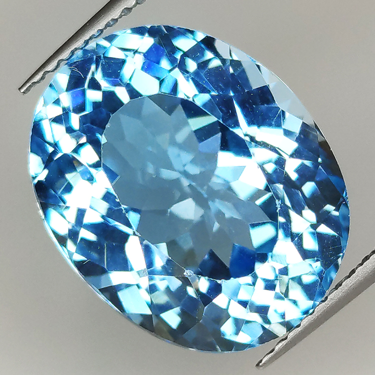 16.14ct Blue Topaz oval cut 16.16x13.07mm