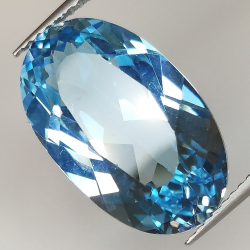 12,15ct Blauer Topas im Ovalschliff 18,04x11,06 mm