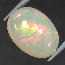 1,73ct Ópalo talla oval 10,4x8,1 mm