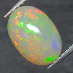 2,27ct Opale taglio ovale 11,1x7,9 mm