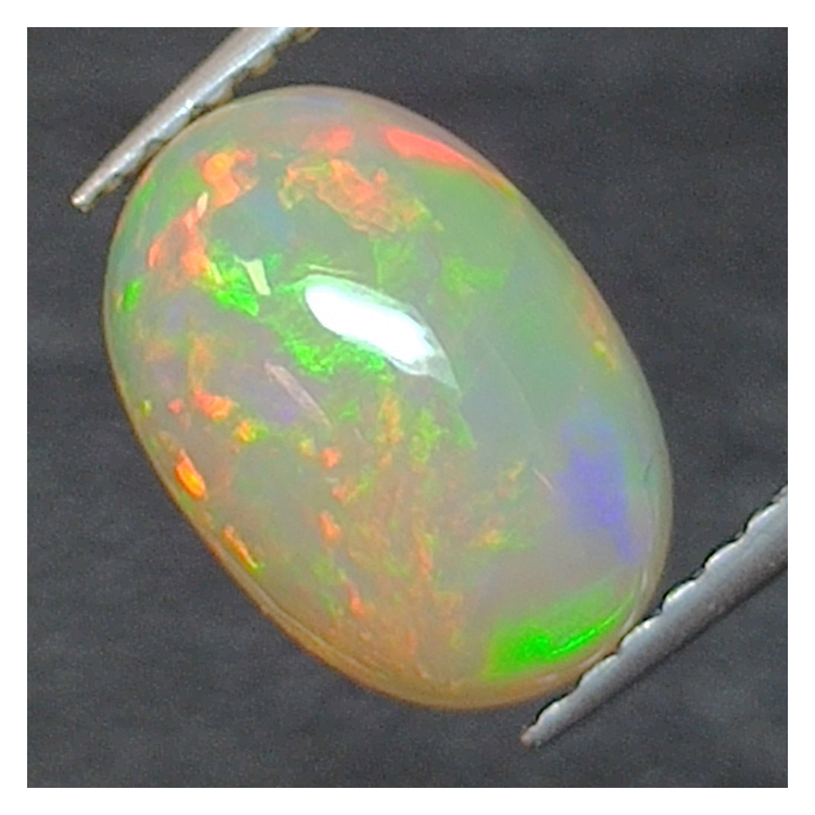 2,27ct Opal im Ovalschliff 11,1x7,9 mm