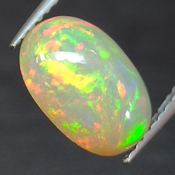 2,27ct Ópalo talla oval 11,1x7,9 mm