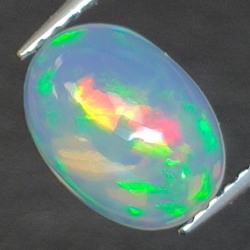 2,10ct Opale taglio ovale 10,5x8,2 mm