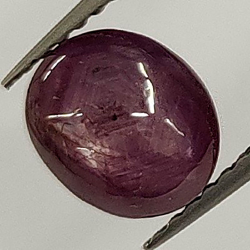 3,23 ct Rubí estrella ovale di 7,59 x 6,36 x 5,41 mm