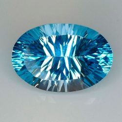 15,40 ct Topacio oval de 18,65 x 12,61 x 8,77 mm